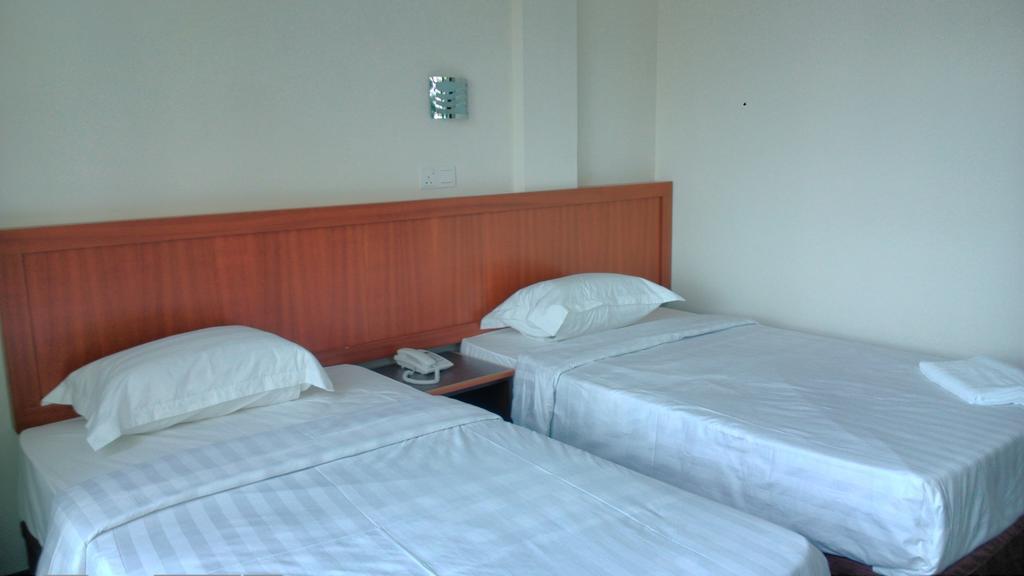 101 Hotel Miri Kamer foto