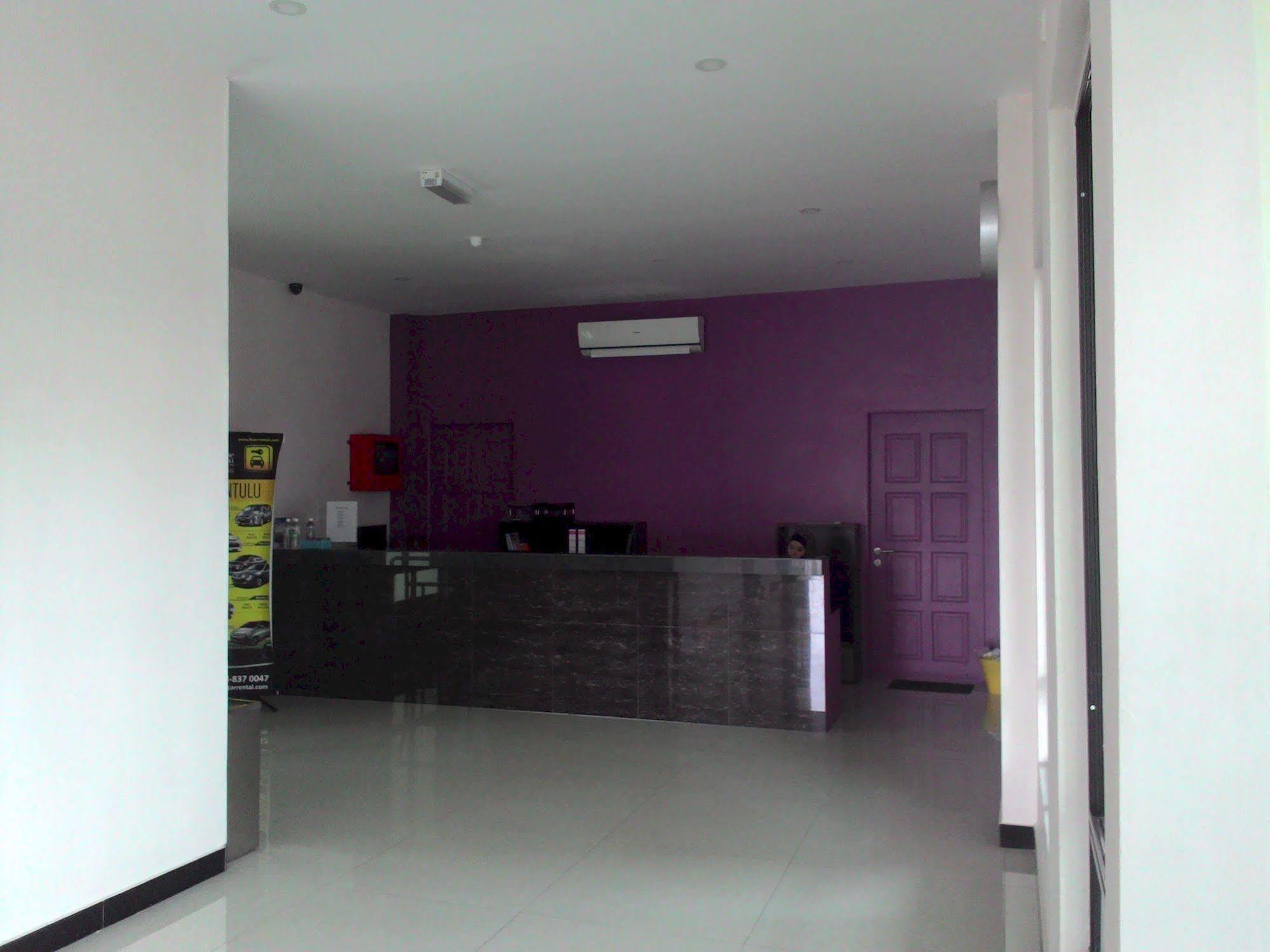 101 Hotel Miri Buitenkant foto